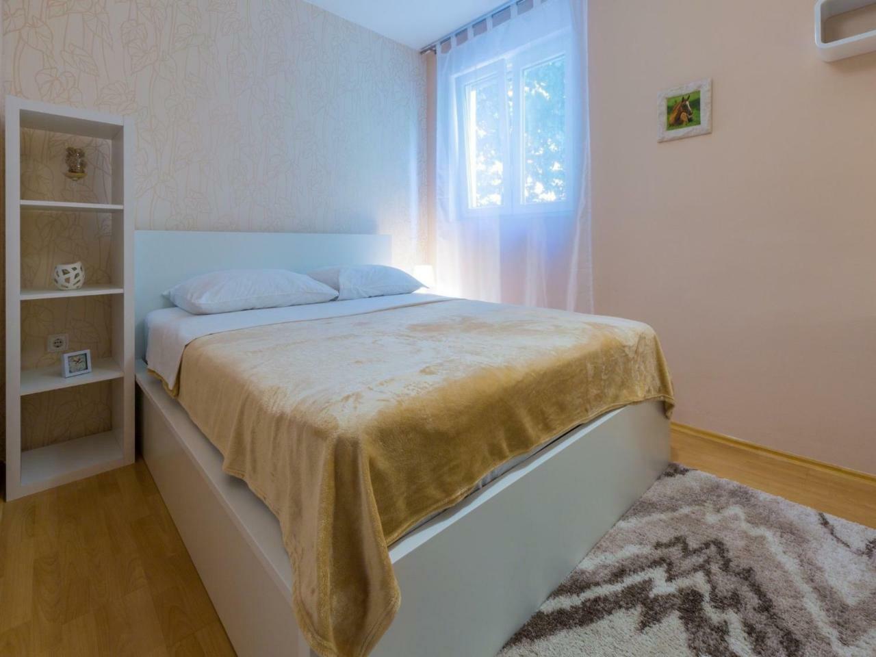 Apartments Adrasteja Dramalj Exterior photo